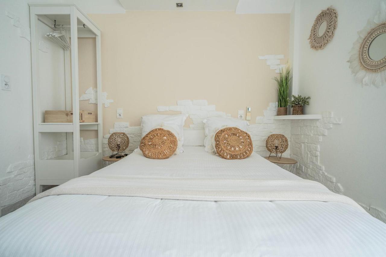 Hotel Le Mediterranee Йер Экстерьер фото