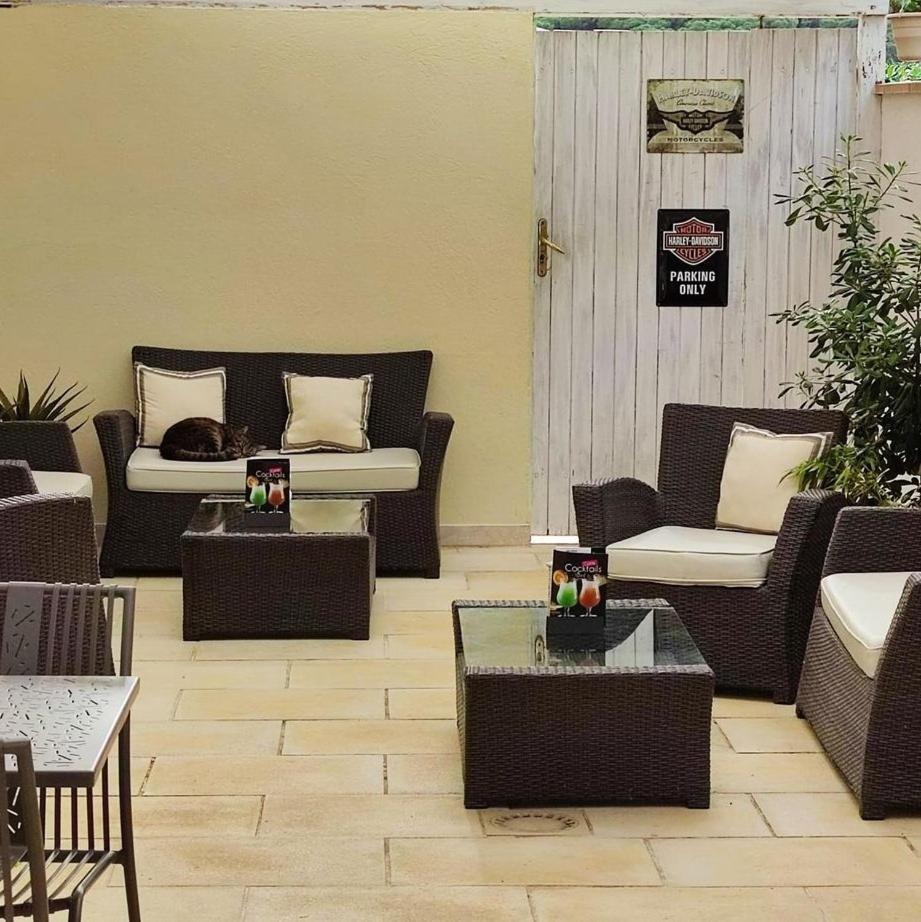 Hotel Le Mediterranee Йер Экстерьер фото
