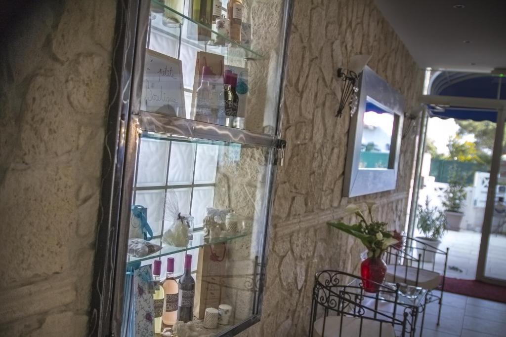 Hotel Le Mediterranee Йер Экстерьер фото